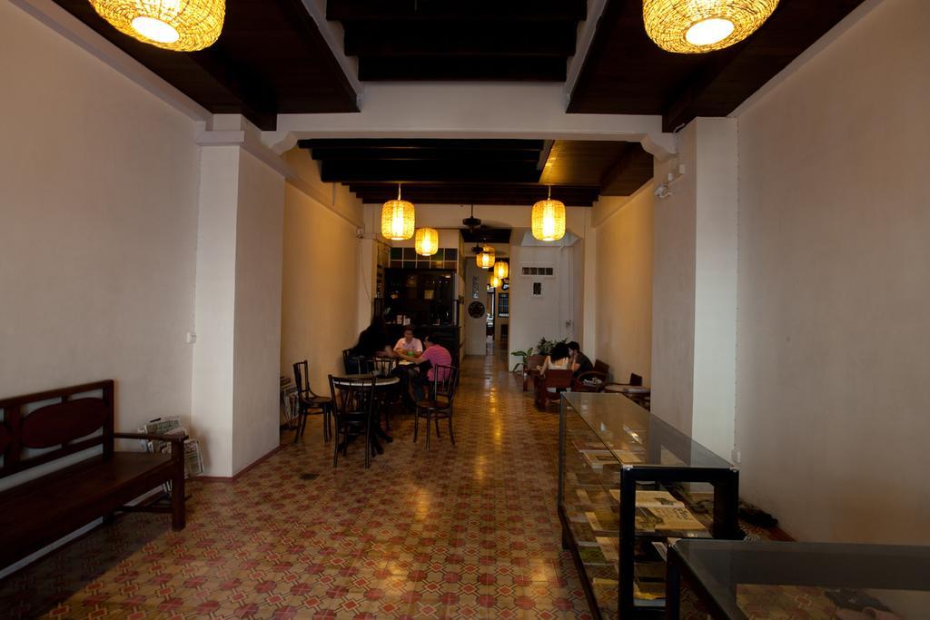 99 Oldtown Boutique Guesthouse Sha Extra Plus Phuket Екстериор снимка