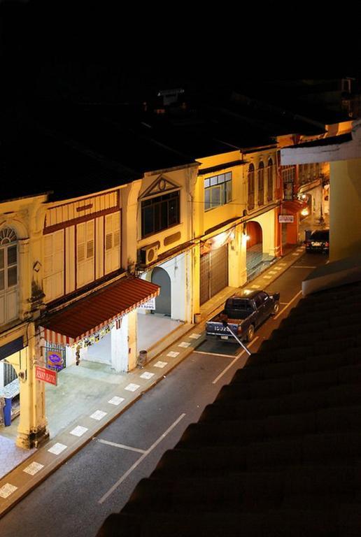 99 Oldtown Boutique Guesthouse Sha Extra Plus Phuket Екстериор снимка